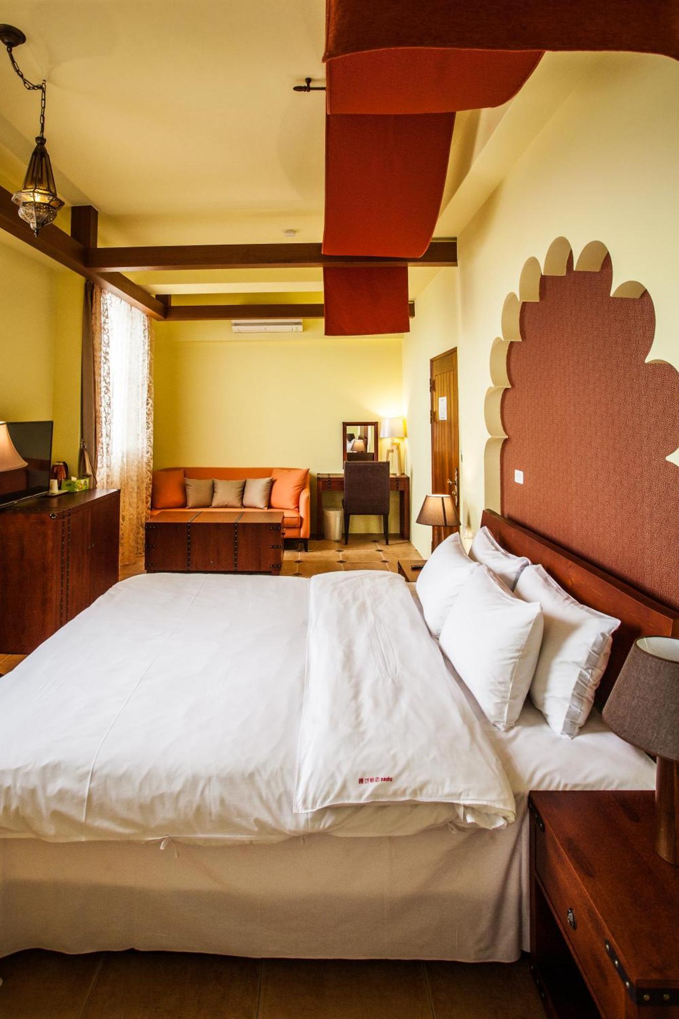 Oasis Hotel Magong Bagian luar foto