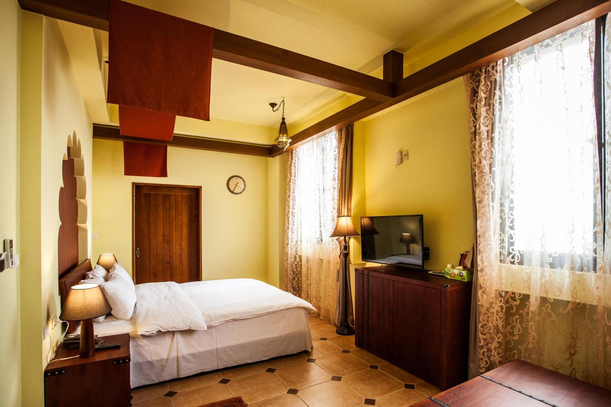 Oasis Hotel Magong Bagian luar foto