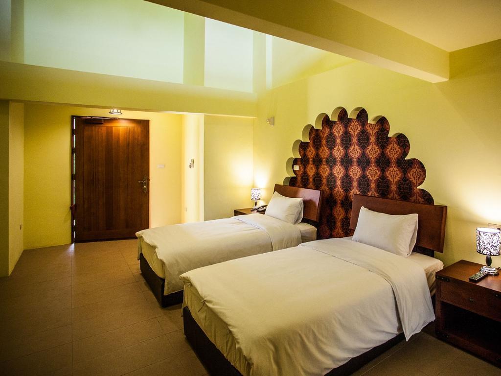 Oasis Hotel Magong Bagian luar foto