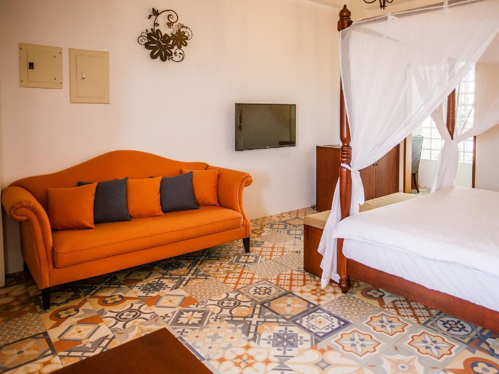Oasis Hotel Magong Bagian luar foto
