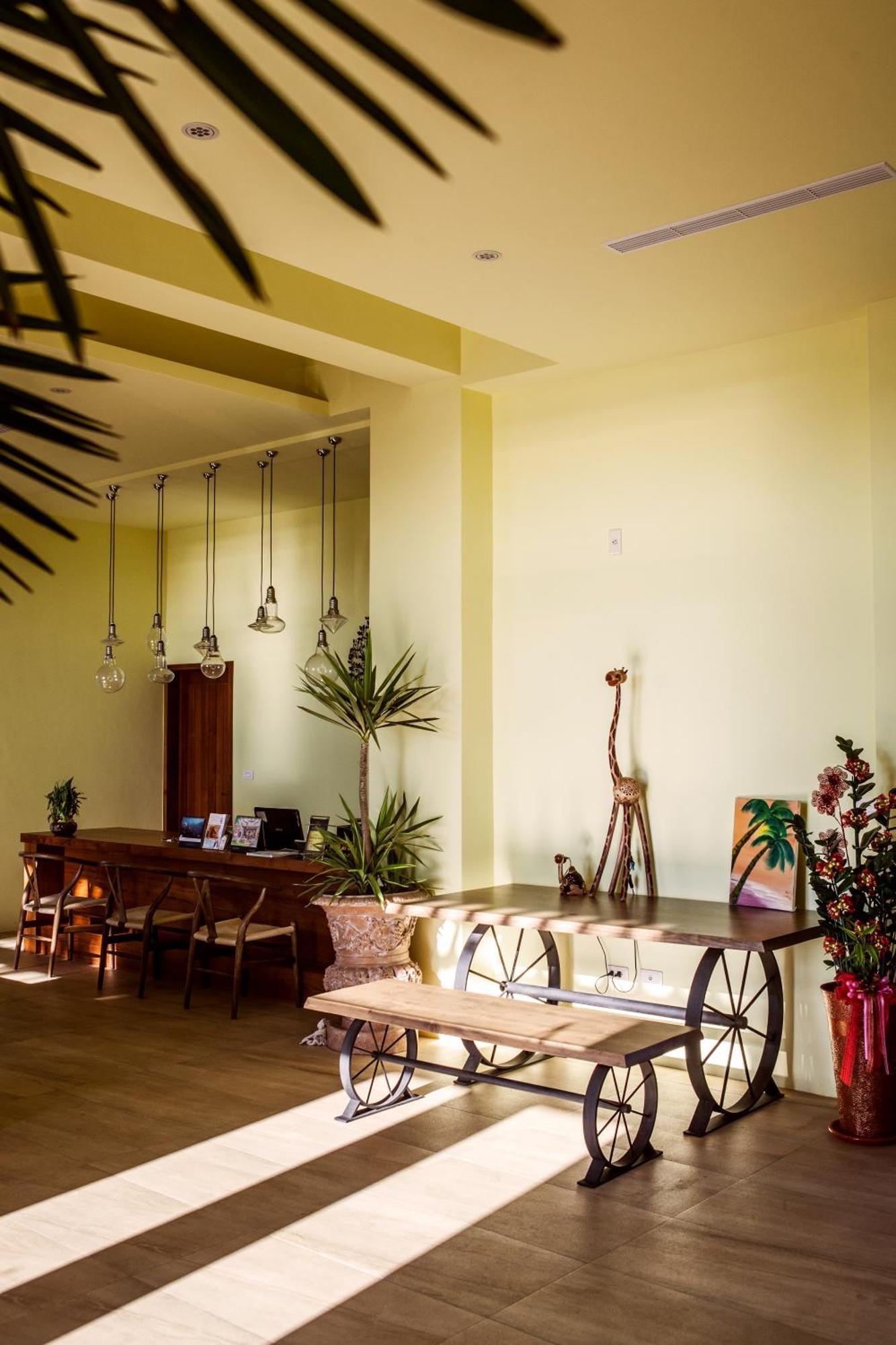 Oasis Hotel Magong Bagian luar foto