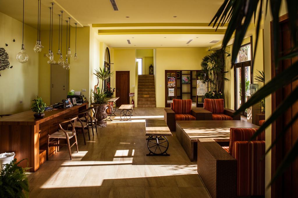 Oasis Hotel Magong Bagian luar foto